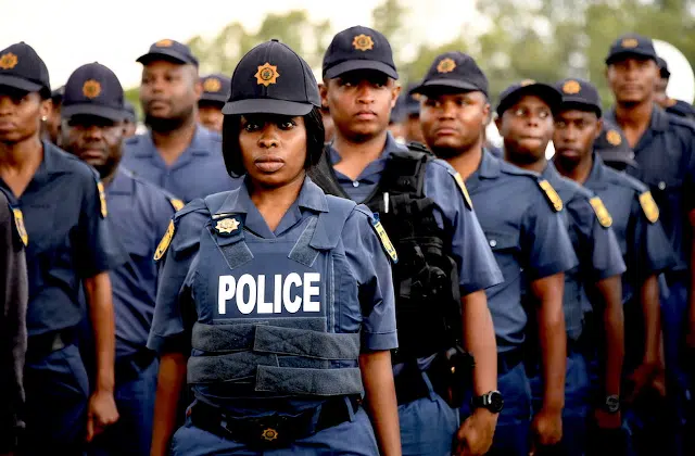 warning over declining police numbers in south africa 62cd50c0a9670