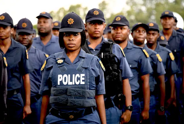 warning over declining police numbers in south africa 62cd50c0a9670